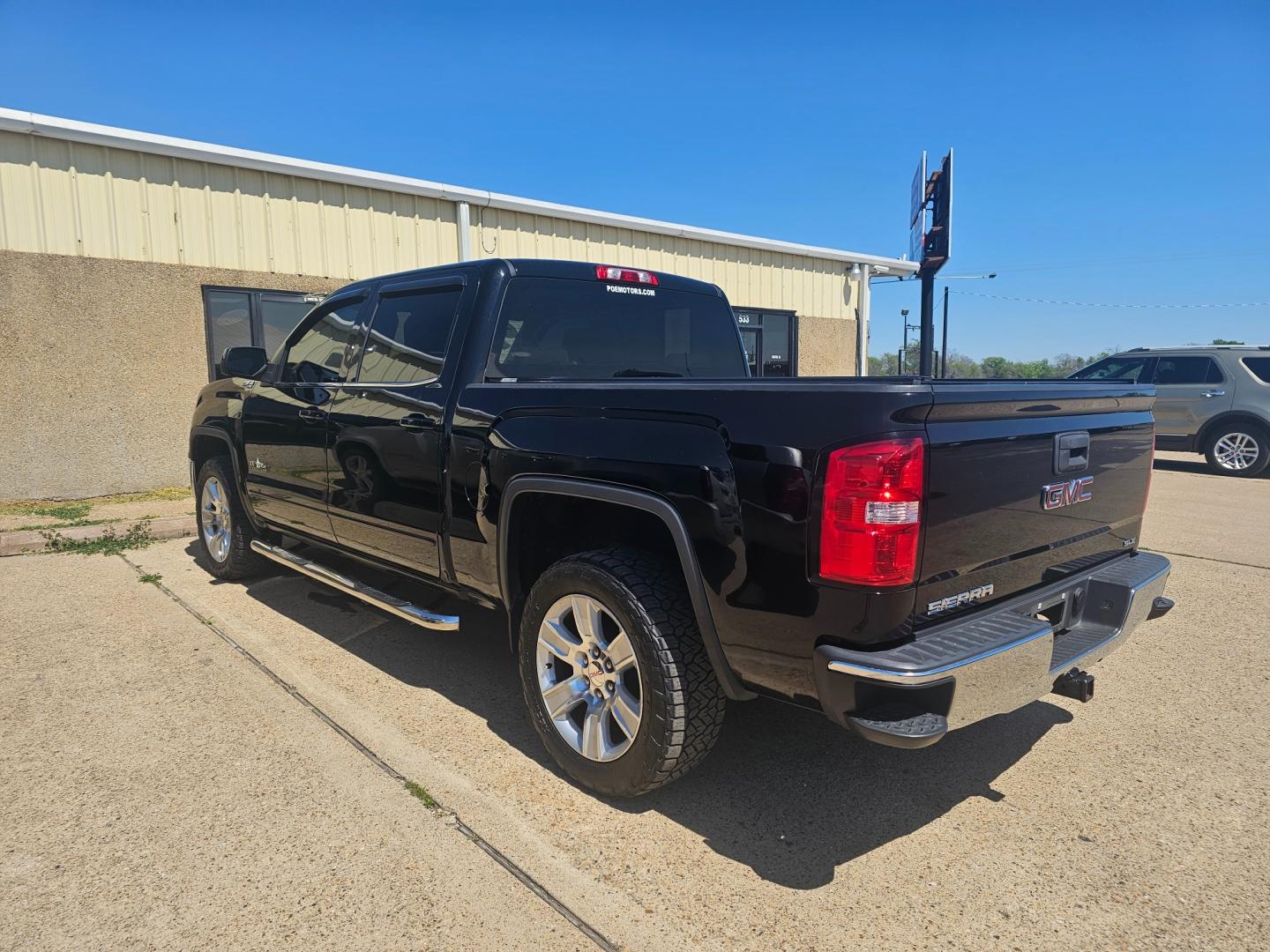 2014 BLACK GMC Sierra 1500 SLE Crew Cab 4WD (3GTU2UEC0EG) with an 5.3L V8 OHV 16V engine, 6-Speed Automatic transmission, located at 533 S Seven Points BLVD, Seven Points, TX, 75143, (430) 255-4030, 32.313999, -96.209351 - Photo#3